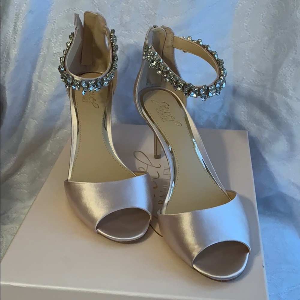 Jewel Badgley Mischka Genevieve